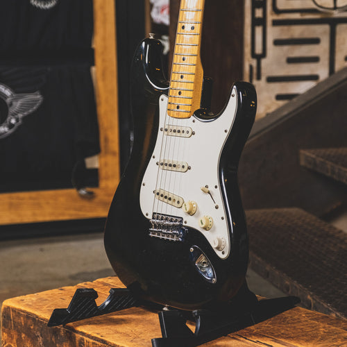 Fender 1974 Stratocaster Electric Guitar, Black With OHSC - Used