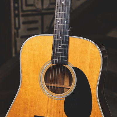 Martin 2002 D-28 Natural Acoustic Guitar With OHSC - Used
