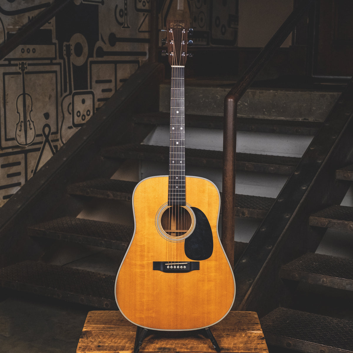 Martin 2002 D-28 Natural Acoustic Guitar With OHSC - Used