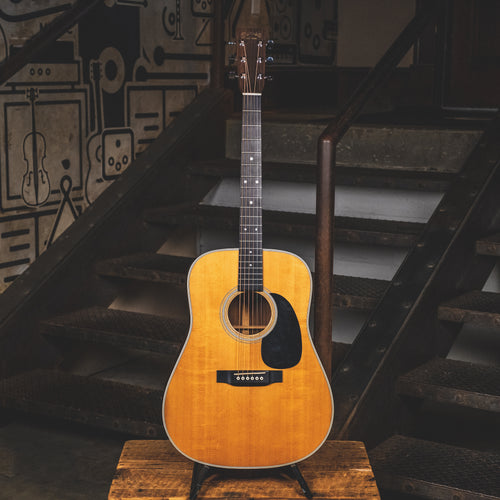 Martin 2002 D-28 Natural Acoustic Guitar With OHSC - Used