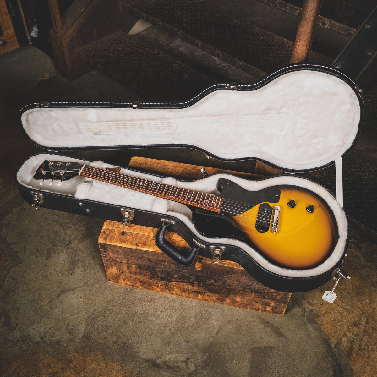 Gibson 2017 Les Paul Junior Limited Electric Guitar, Sunburst With Hard Case - Used