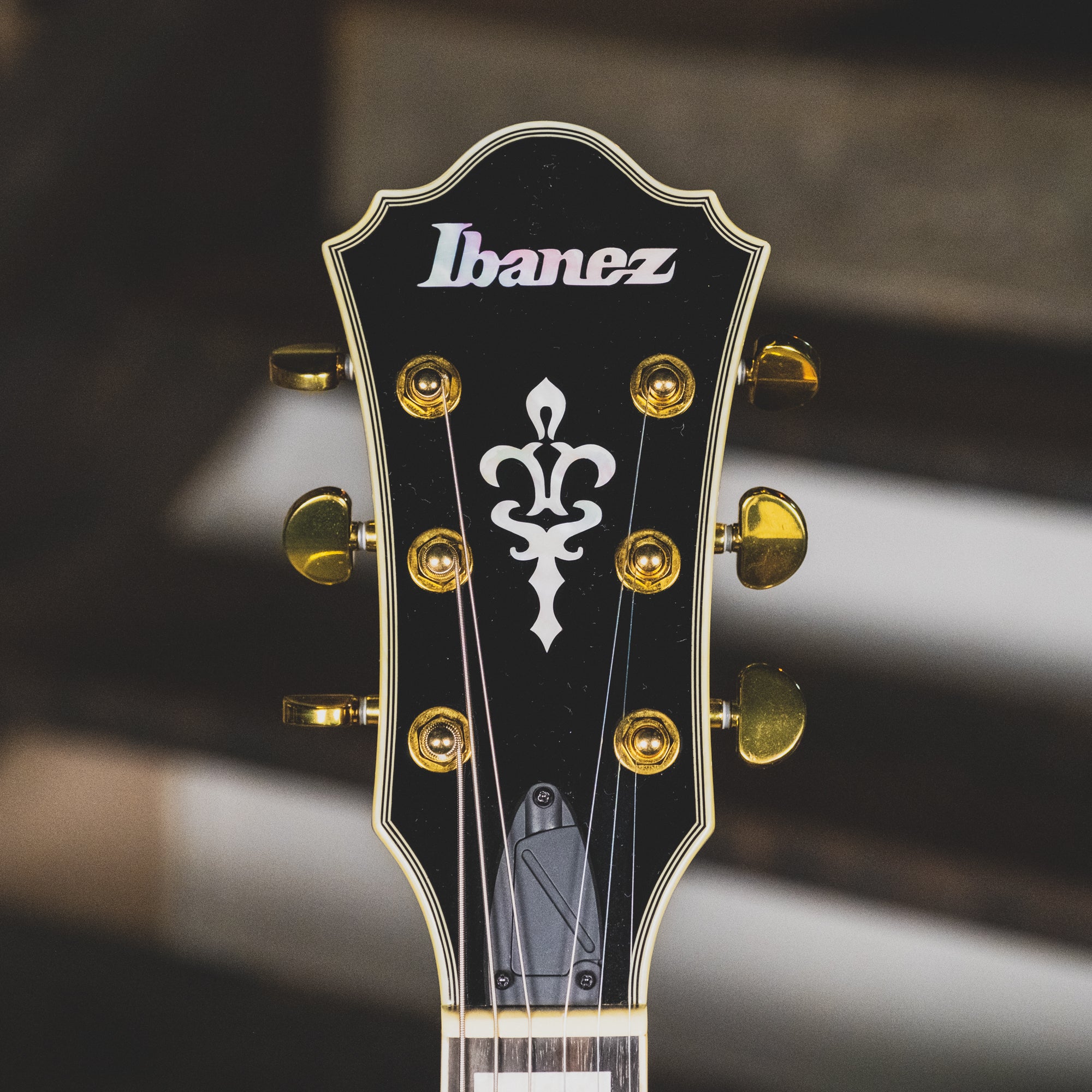 Ibanez 2017 Artcore Expressionist AM93ME-NT Electric Guitar