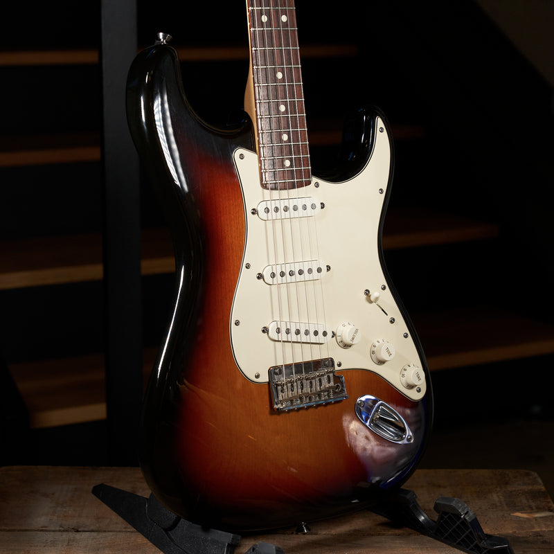 Fender 2009 American Standard Stratocaster Electric Guitar, 3TB With OHSC - Used