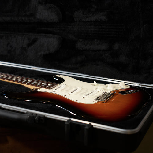 Fender 2009 American Standard Stratocaster Electric Guitar Fender 2009 American Standard Stratocaster Electric Guitar