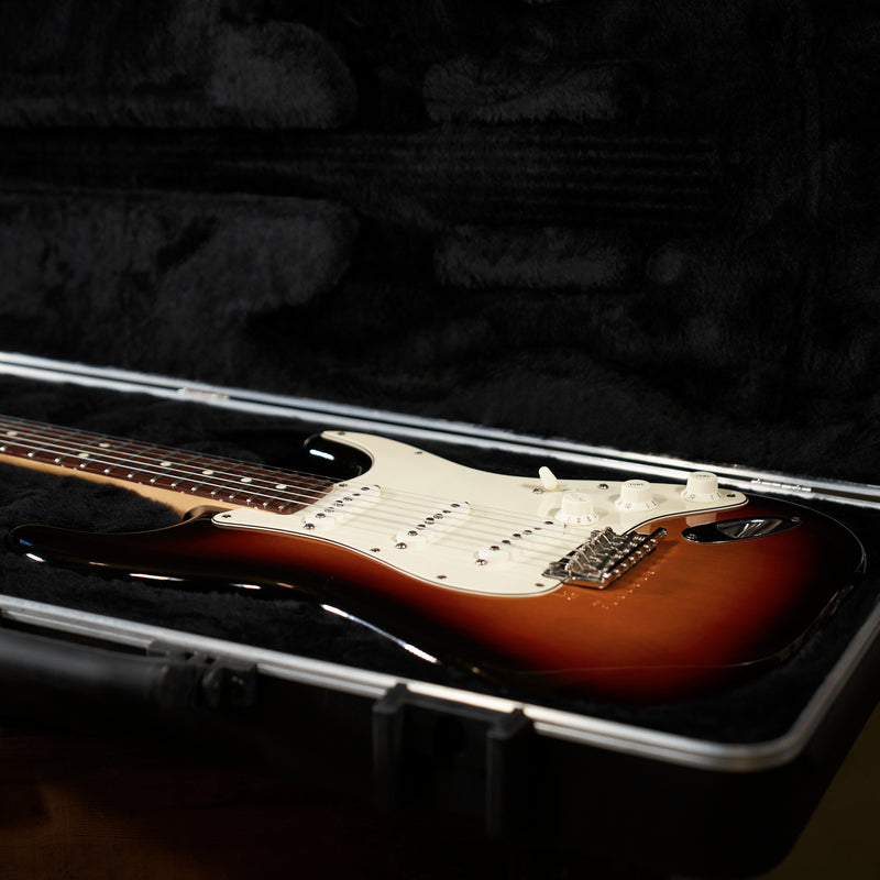 Fender 2009 American Standard Stratocaster Electric Guitar, 3TB With OHSC - Used