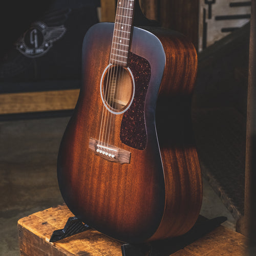 Guild 2021 D20 Acoustic Guitar, Natural With OHSC - Used