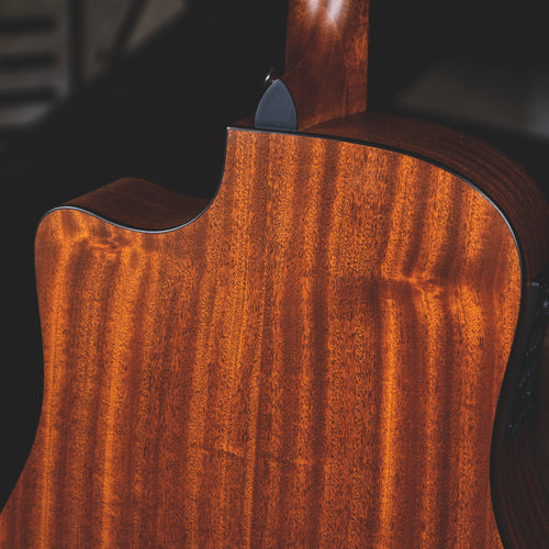 Taylor 1999 310-CE Acoustic Guitar, Natural With OHSC - Used