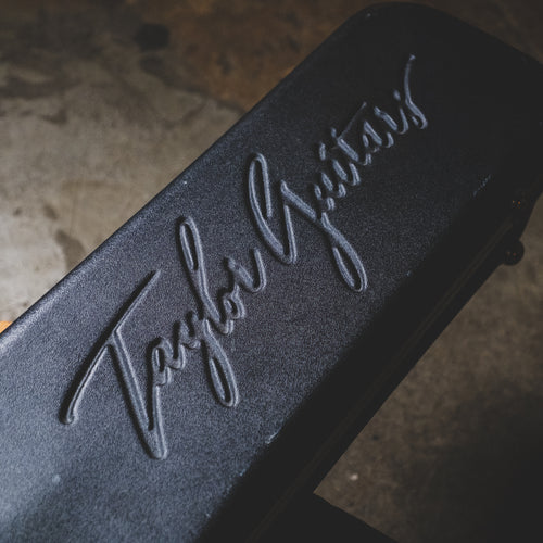 Taylor 1999 310-CE Acoustic Guitar, Natural With OHSC - Used