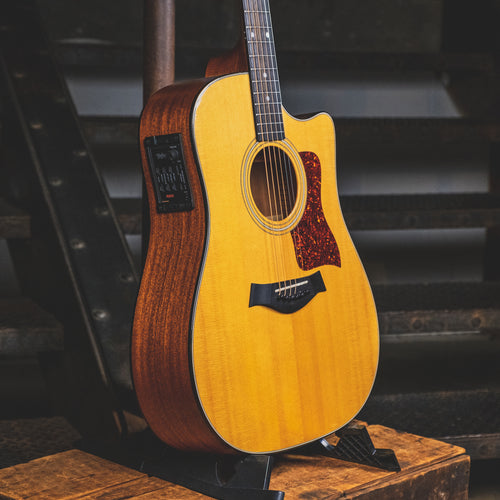 Taylor 1999 310-CE Acoustic Guitar, Natural With OHSC - Used