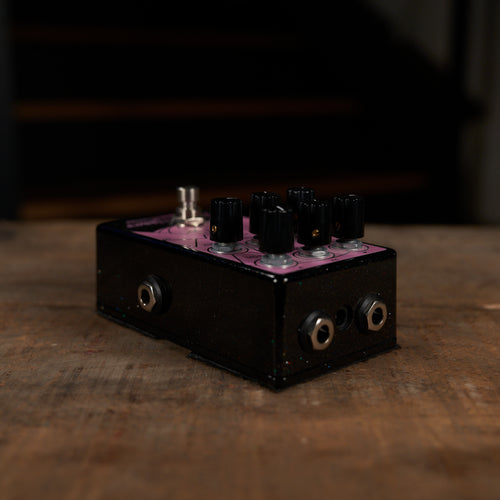 Earthquaker Transmisser Resonant Reverberator Effect Pedal With Box - Used