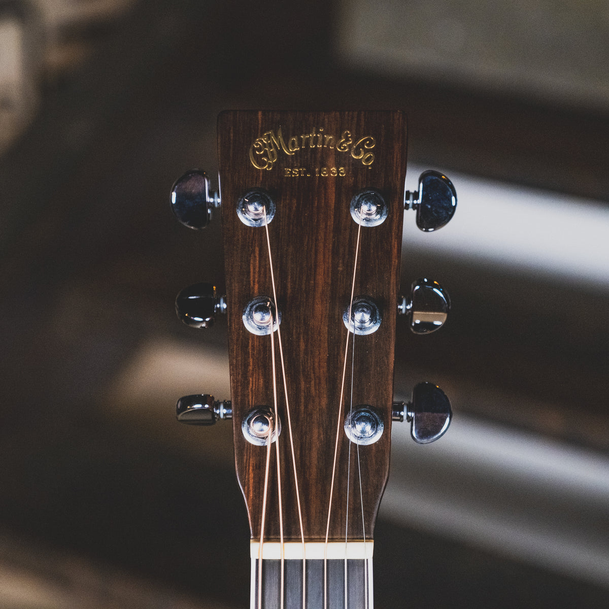 Martin 2009 J-35E Acoustic Guitar, Natural With OHSC - Used
