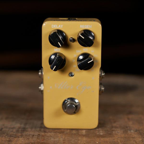[ レア/限定品] tc electronic Alter Ego Delay TC Electronic Alter Ego Vintage Delay and Looper Pedal