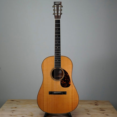 2004 Larrivee SD-50 12-Fret Sloped Shoulder Dreadnought Acoustic Guitar, Natural With Case - Used