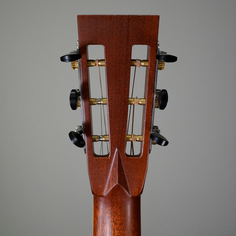 2004 Larrivee SD-50 12-Fret Sloped Shoulder Dreadnought Acoustic Guitar, Natural With Case - Used