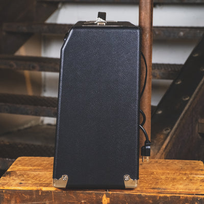 2017 Fender 68' Vibrolux Reverb Amplifier With Slip Cover And Foot Switch - Used