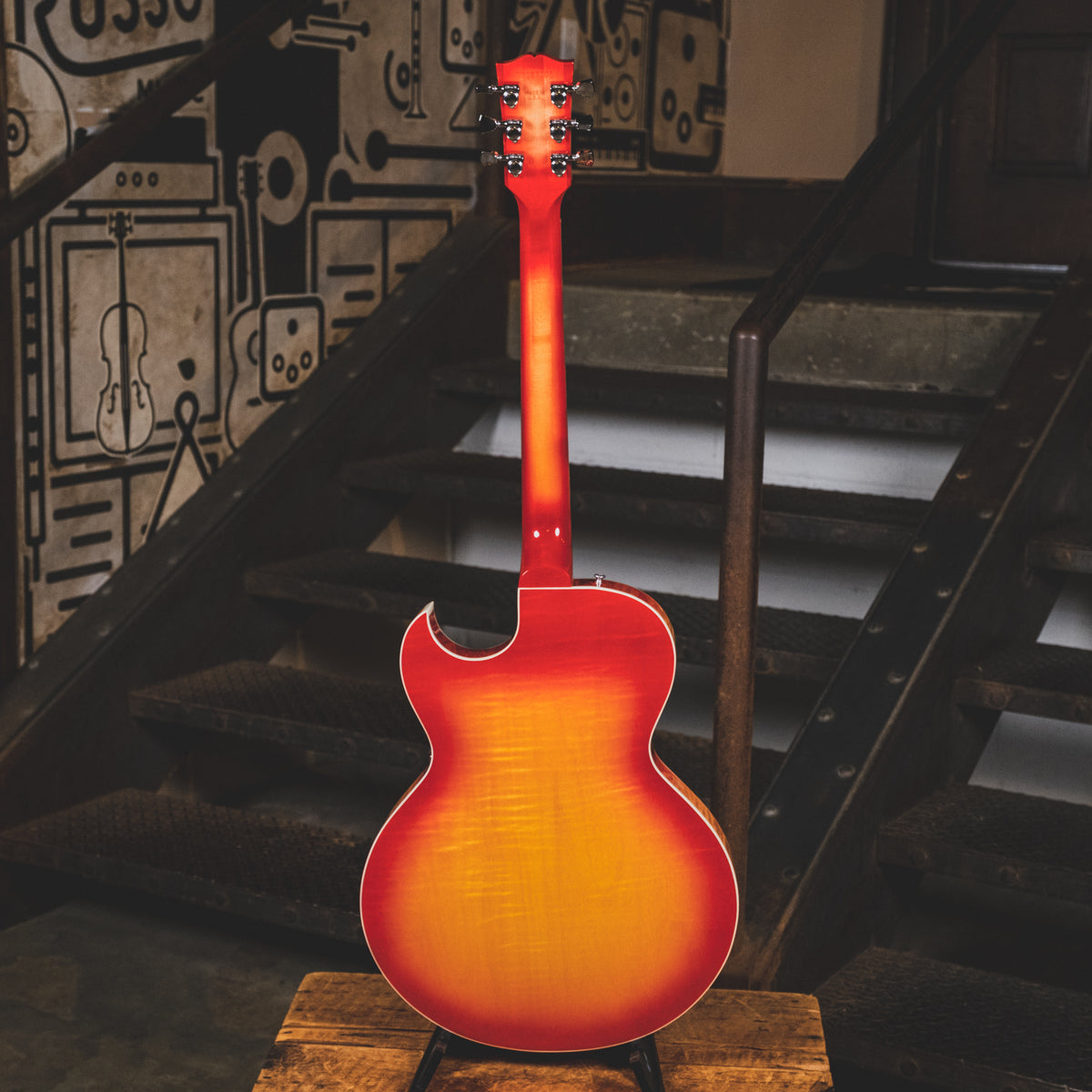 2007 Gibson ES-137 Classic, Cherry Burst, OHSC - Used Electric Guitar
