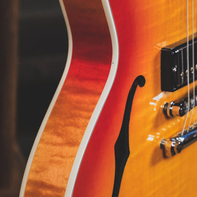 2007 Gibson ES-137 Classic, Cherry Burst, OHSC - Used Electric Guitar