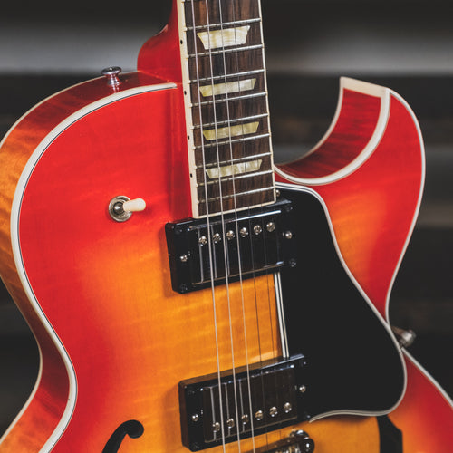 2007 Gibson ES-137 Classic, Cherry Burst, OHSC - Used Electric Guitar