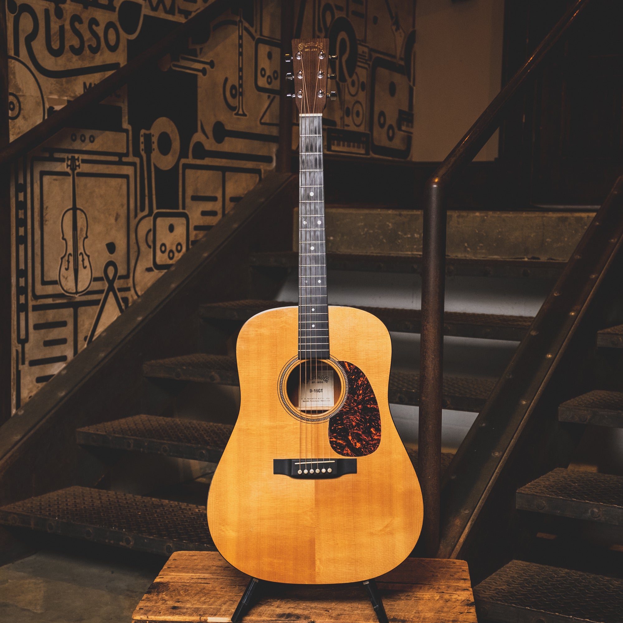 2007 Martin D16GT Acoustic Guitar, Natural With Hard Case - Used 2007 Martin D16GT Acoustic Guitar, Natural With Hard Case - Used