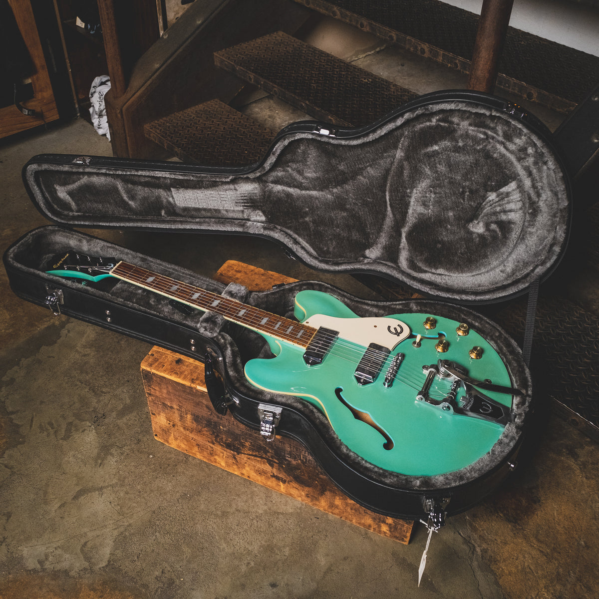 1997 Epiphone Casino VT-TQ Electric Guitar, Turquoise w/OHSC - Used