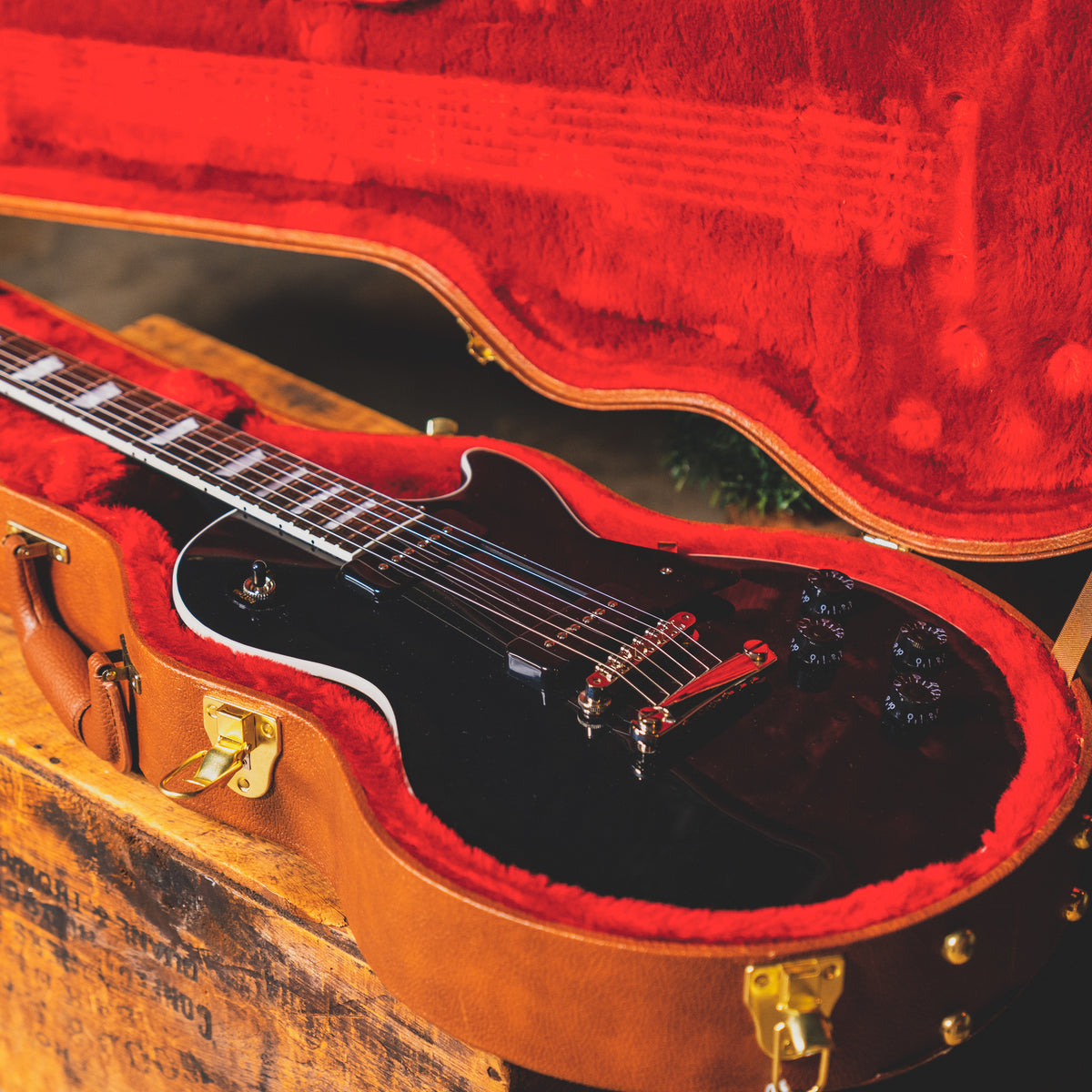 2018 Gibson Les Paul Classic P-90, Ebony w/OHSC - Used