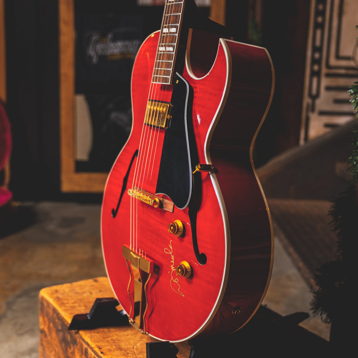 1991 Gibson ES-165 Hollow Body, Autographed by Al Di Meola, Cherry w/OHSC - Used