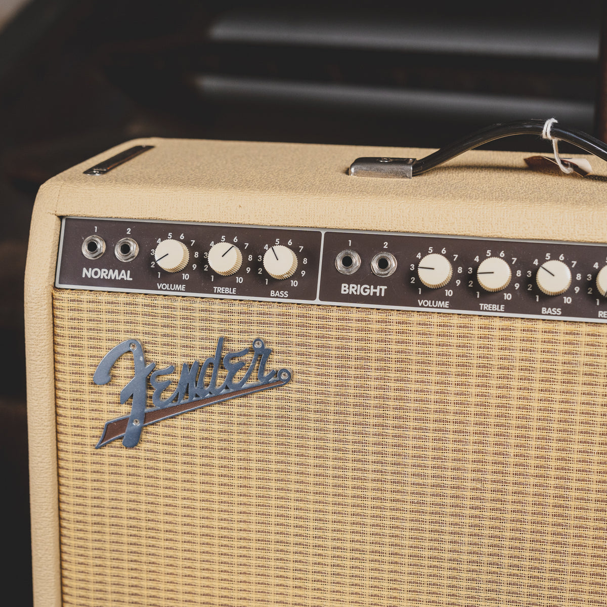 Fender 1995 Custom Vibrolux Reverb Combo Amplifier, Blonde With Slip Cover - Used
