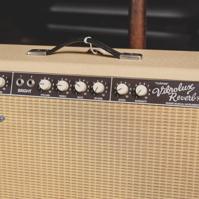 Fender 1995 Custom Vibrolux Reverb Combo Amplifier, Blonde With Slip Cover - Used