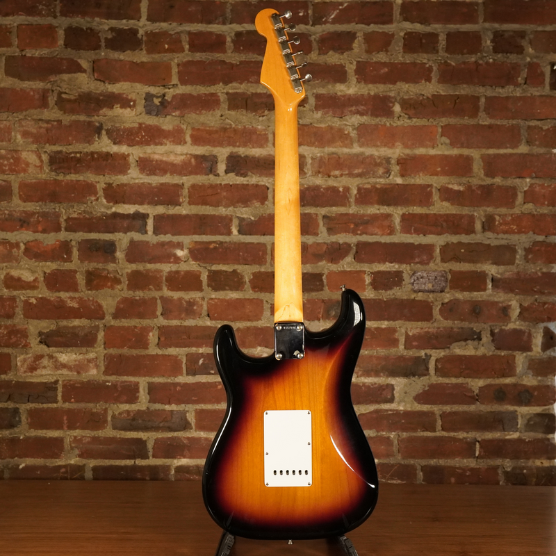 2005 Fender AVRI '62 Stratocaster 3-Tone Sunburst with Bag - Used