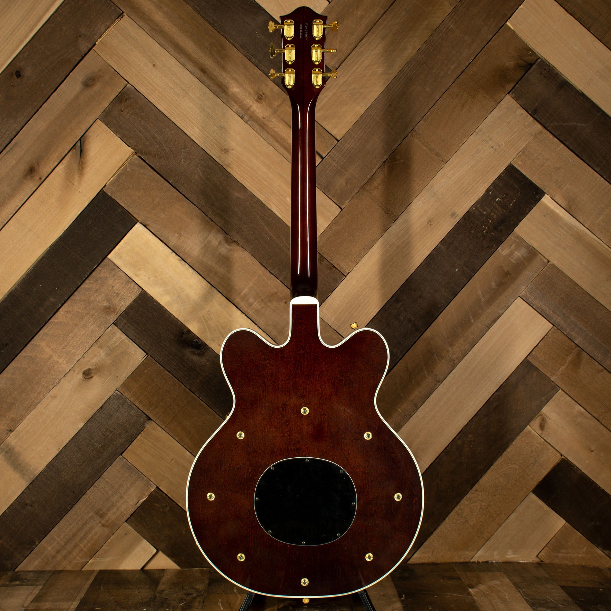 2004 Gretsch G6122 1962 Country Classic Electric Guitar, Walnut