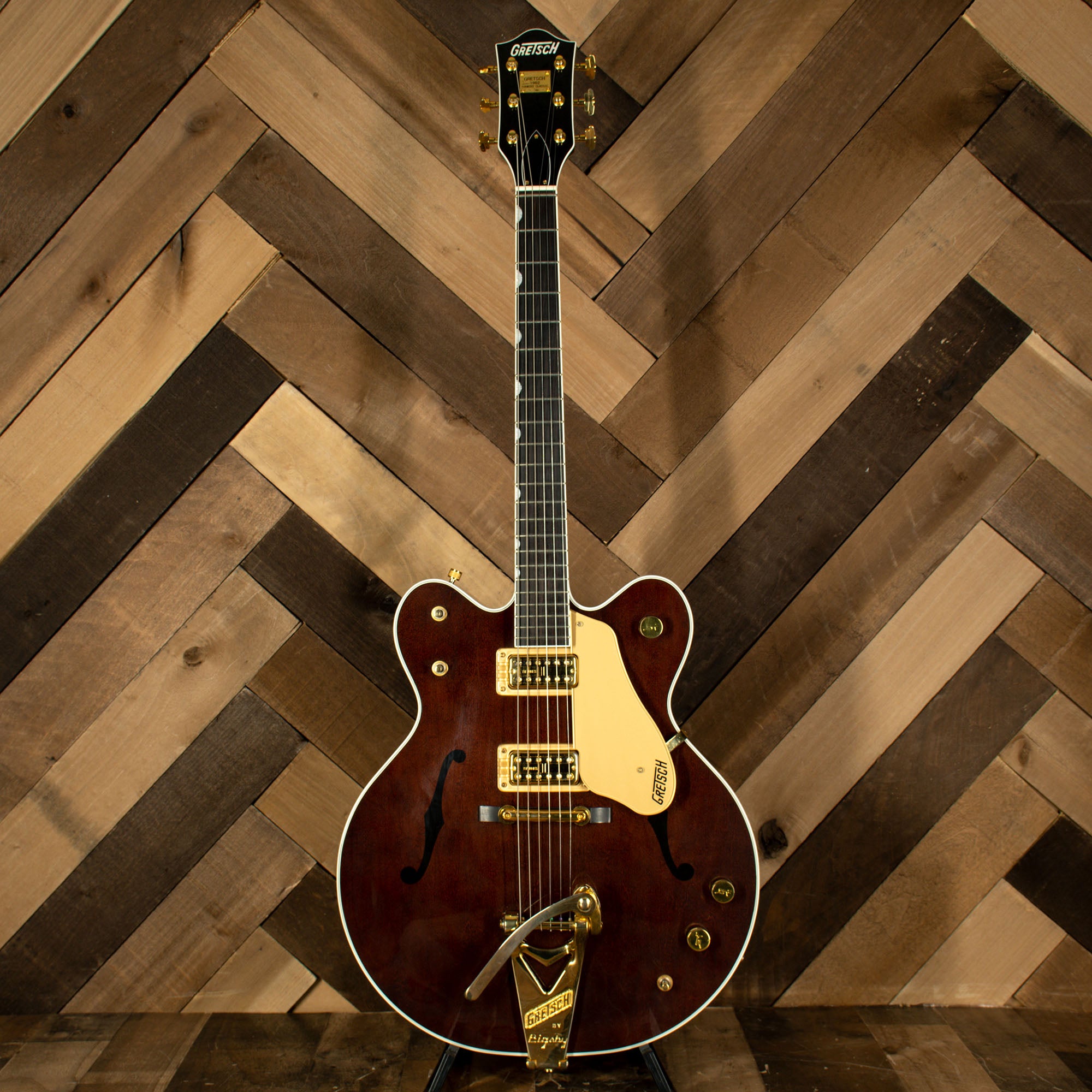 Gretsch Country Classic G6122 2004年製 2004 Gretsch G6122 1962 Country Classic Electric Guitar, Walnut