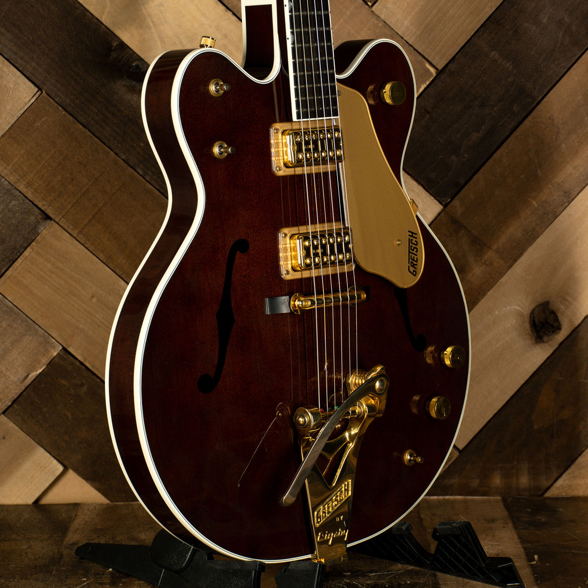 2004 Gretsch G6122 1962 Country Classic Electric Guitar, Walnut with OHSC - Used