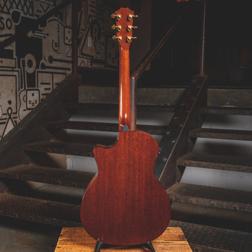 Taylor 1999 514CE Acoustic Guitar, Natural With OHSC - Used