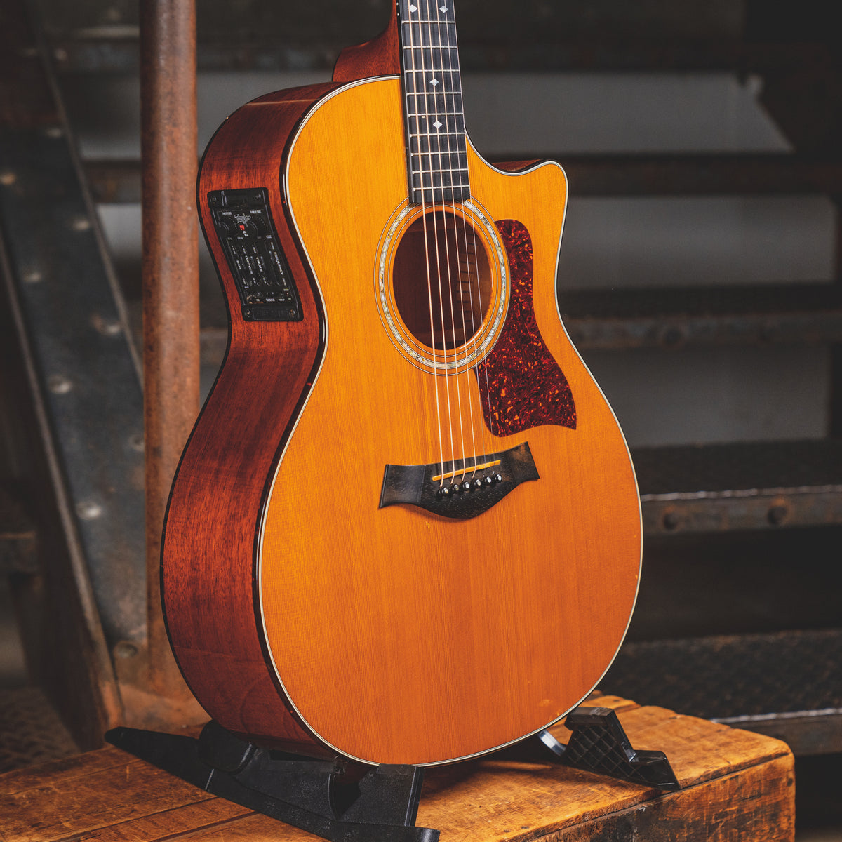 Taylor 1999 514CE Acoustic Guitar, Natural With OHSC - Used