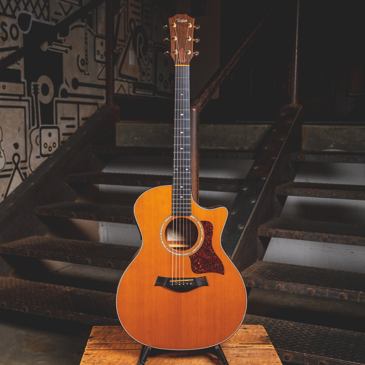 Taylor 1999 514CE Acoustic Guitar, Natural With OHSC - Used