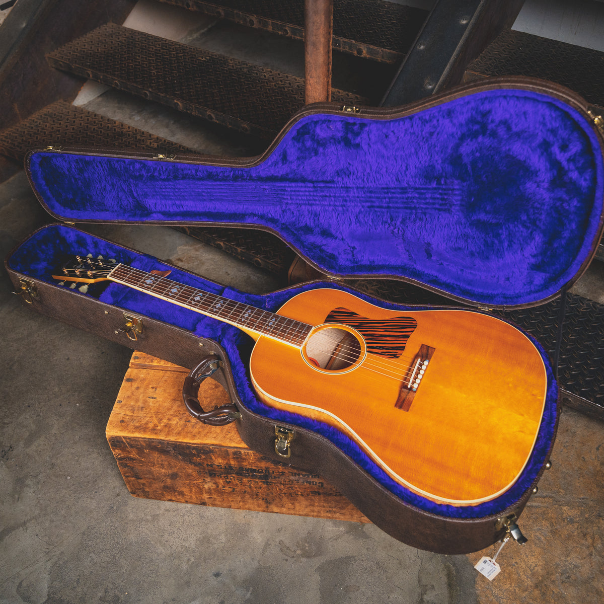 Gibson 1995 Advanced Jumbo Birdseye Acoustic Guitar, Maple Back And Sides, With OHSC - Used