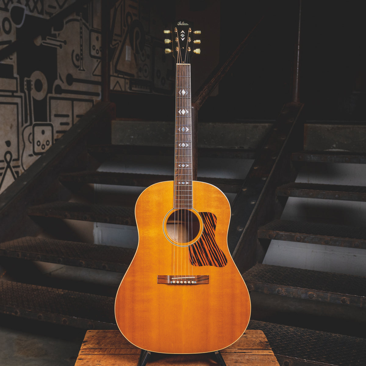 Gibson 1995 Advanced Jumbo Birdseye Acoustic Guitar, Maple Back And Sides, With OHSC - Used