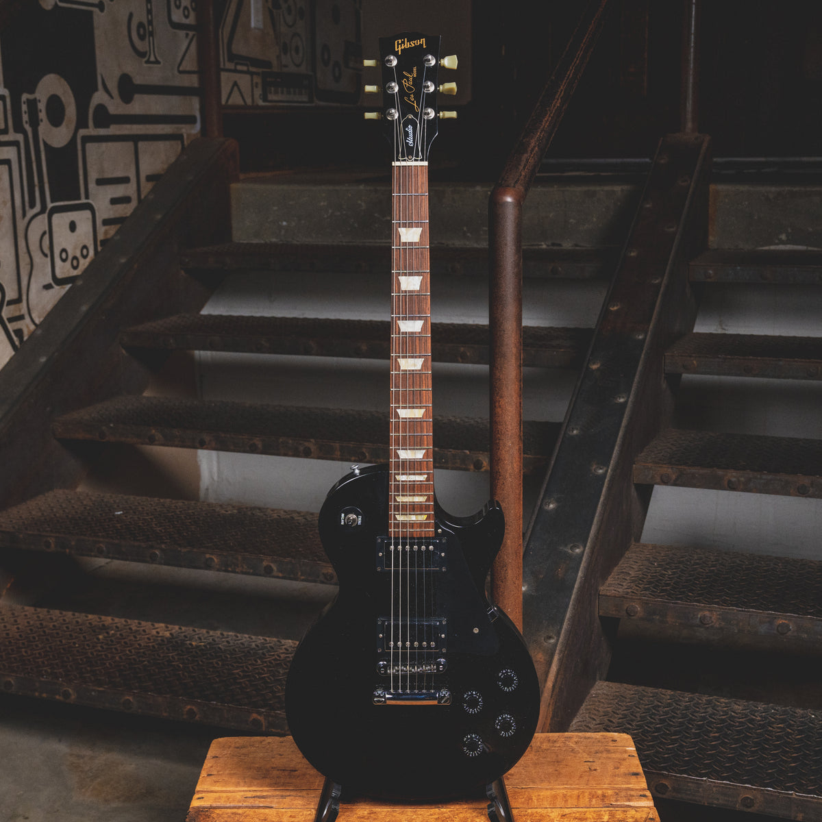 2006 Gibson Les Paul Studio, Ebony Finish, Electric Guitar W/ OHSC