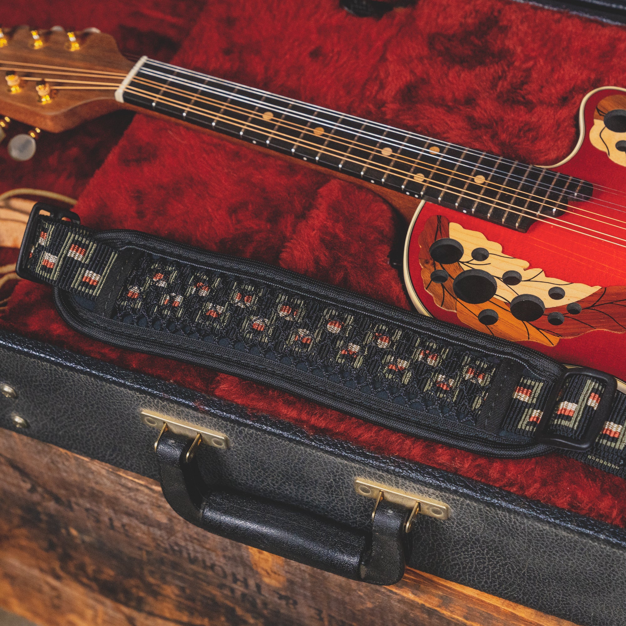 1995 Ovation MM68 Acoustic/Electric Mandolin Red w/ OHSC - USED