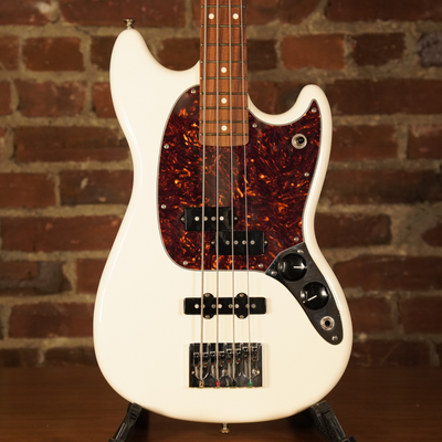 2018 Fender Mustang PJ Bass Olympic White with Case - Used