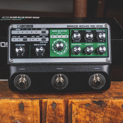 boss echo pedal Boss RE-202 Space Echo w/ Box