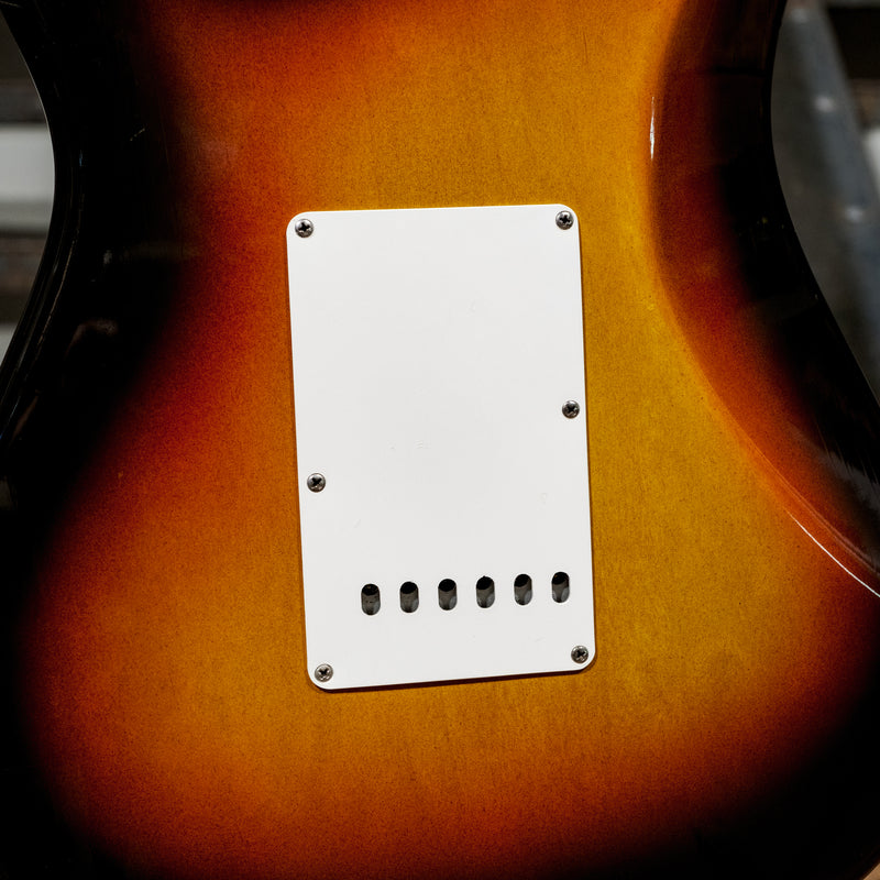 Fender Vintage 1963 Stratocaster, 3 Color Sunburst with OHSC