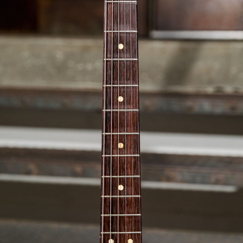 Fender Vintage 1963 Stratocaster, 3 Color Sunburst with OHSC