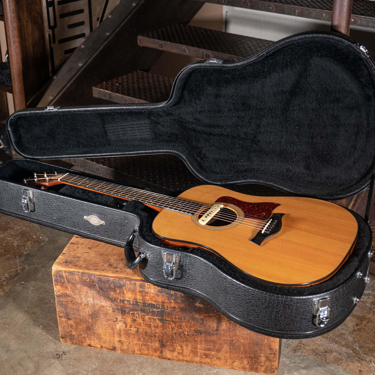 Taylor 310 With LR Baggs M1 With OHSC - Used