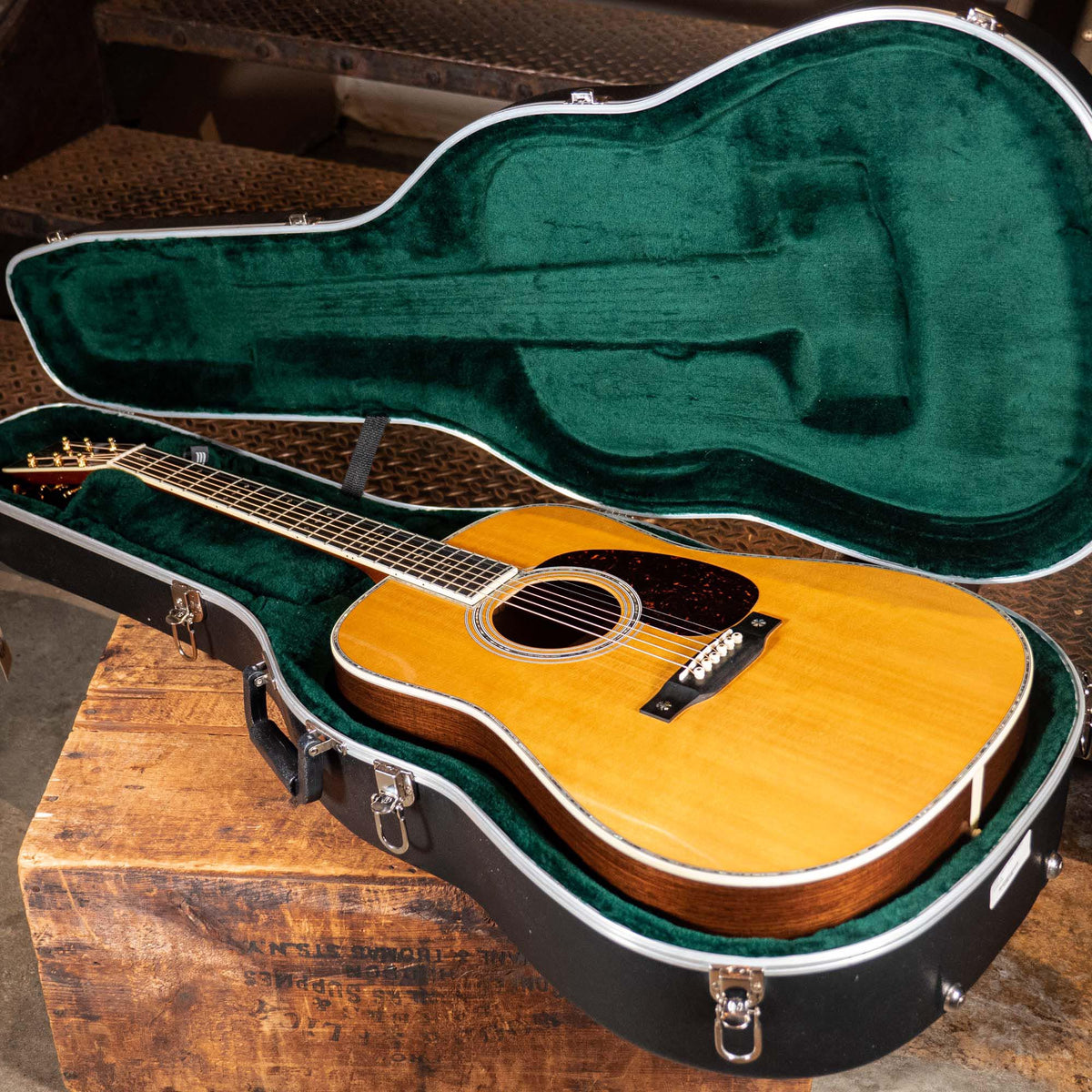 Martin 2017 D42 With OHSC - Used