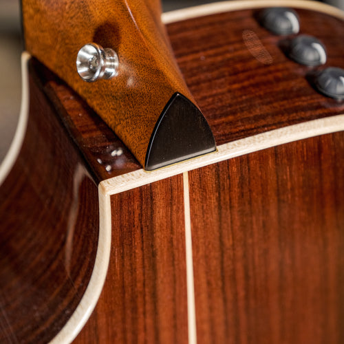 Taylor 812CE DLX V-Class With OHSC - Used