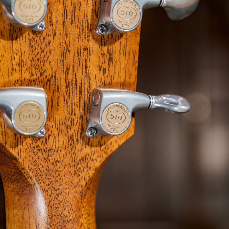 Taylor 812CE DLX V-Class With OHSC - Used