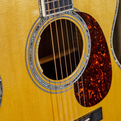 Martin 2018 000-42 With LR Baggs Anthem & OHSC - Used