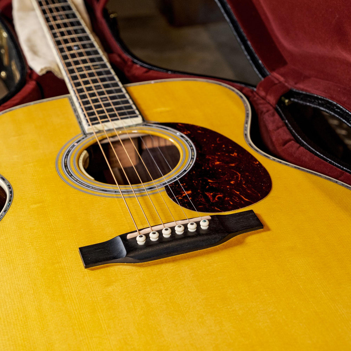 Martin 2018 000-42 With LR Baggs Anthem & OHSC - Used