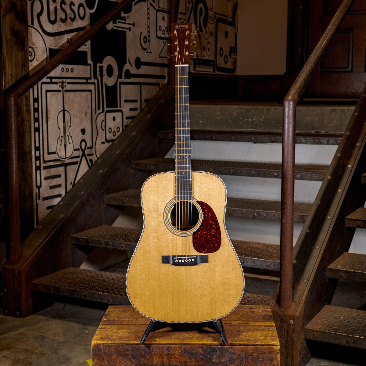 Martin 2019 D28 Modern Deluxe With LR Baggs Anthem & OHSC - Used